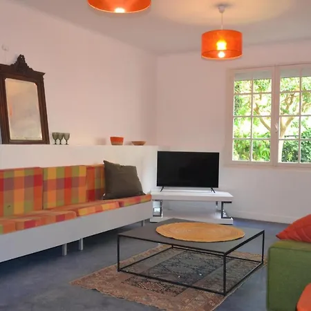 2 Bedroom Cozy In *