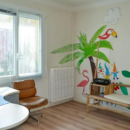 2 Bedroom In Apartment *